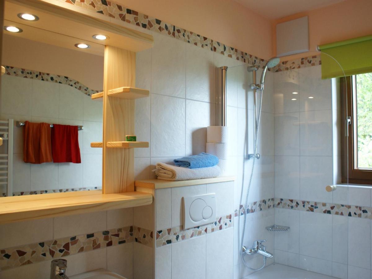 Biobauernhof Nussbaumer Nussdorf am Attersee Room photo